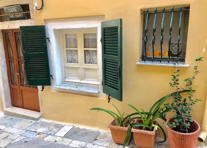 Grandma\'S Old Town House